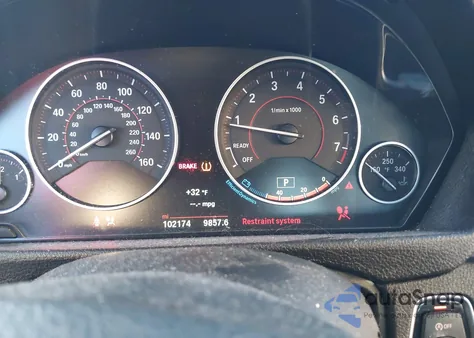 2017 BMW 330I xDrive z USA, uszkodzony, nr VIN WBA8D9G36HNU64353